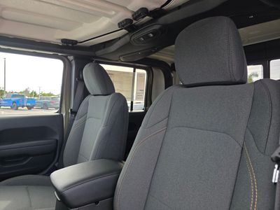2026 Jeep Gladiator — photo 11 view