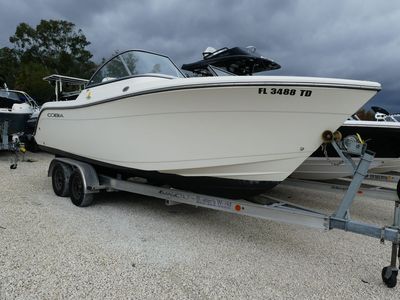 2018 Cobia Boats 220 DC - Photo 2