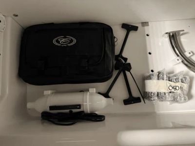 2025 Cobalt R8 Outboard - Photo 54