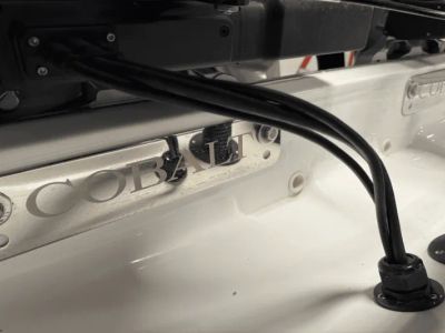 2025 Cobalt R8 Outboard - Photo 28