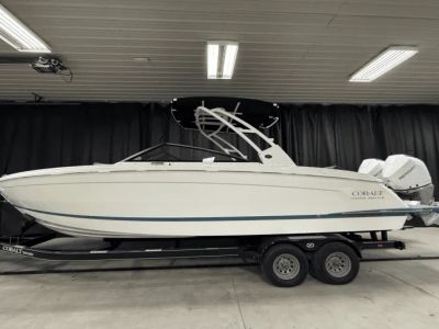 2025 Cobalt R8 Outboard - Photo 1