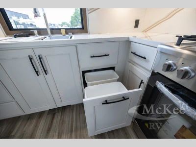 2026 Keystone RV Montana — photo 24 view