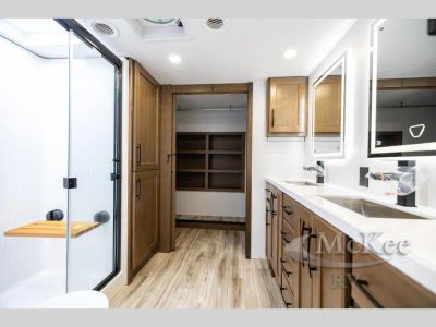 2026 Keystone RV Montana — photo 42 view
