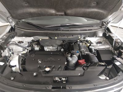 2025 Mitsubishi Outlander Sport — photo 9 view