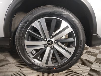 2025 Mitsubishi Outlander Sport — photo 10 view