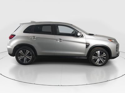 2025 Mitsubishi Outlander Sport — photo 8 view