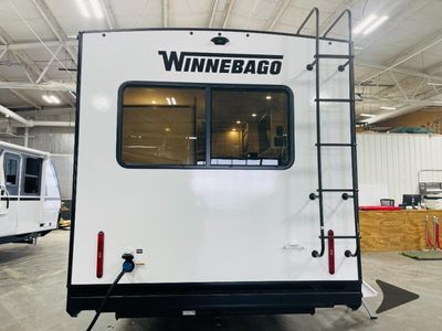 2026 Winnebago Thrive - Photo 5