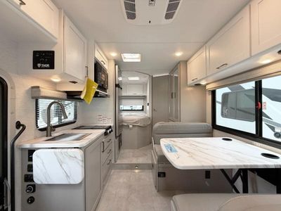 2026 Thor Motor Coach Quantum - Photo 3
