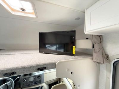 2026 Thor Motor Coach Quantum - Photo 16