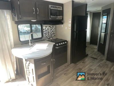 2019 Keystone RV Springdale - Photo 9