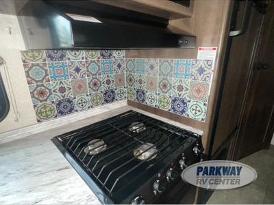 2019 Coachmen RV Freelander - Photo 11