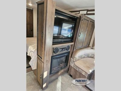 2019 Coachmen RV Freelander - Photo 8