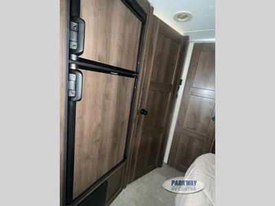 2019 Coachmen RV Freelander - Photo 12