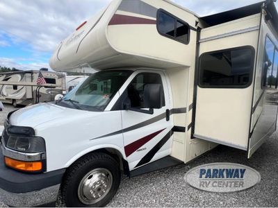 2019 Coachmen RV Freelander - Photo 3