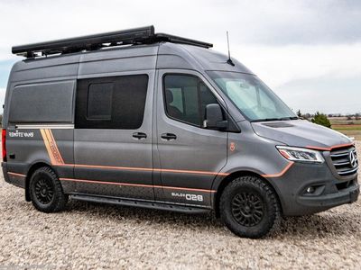 2022 Remote Vans Friday Series - Photo 1