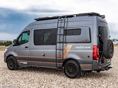 2022 Remote Vans Friday Series - Photo 2
