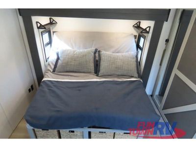 2024 Forest River RV Wildwood Heritage Glen - Photo 37