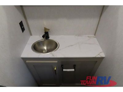 2024 Forest River RV Wildwood Heritage Glen - Photo 48