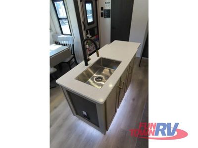 2024 Forest River RV Wildwood Heritage Glen - Photo 11