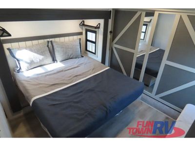 2024 Forest River RV Wildwood Heritage Glen - Photo 43