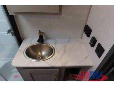 2024 Forest River RV Wildwood Heritage Glen - Photo 33