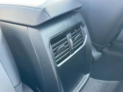 2026 BMW 2 Series — photo 20 view