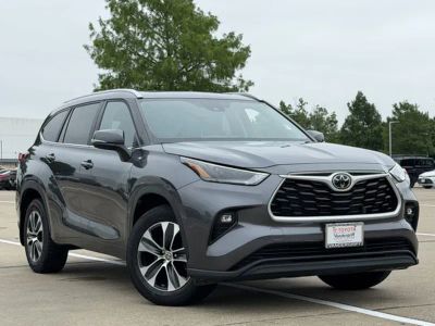 2023 Toyota Highlander - Photo 2