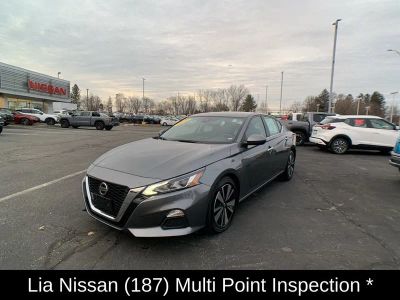 2022 Nissan Altima 2.5 SV — photo 9 view