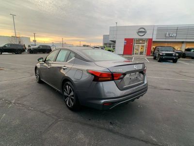 2022 Nissan Altima 2.5 SV — photo 7 view