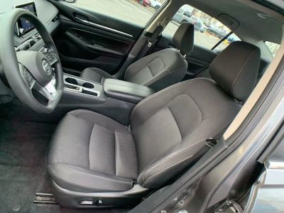 2022 Nissan Altima 2.5 SV — photo 14 view