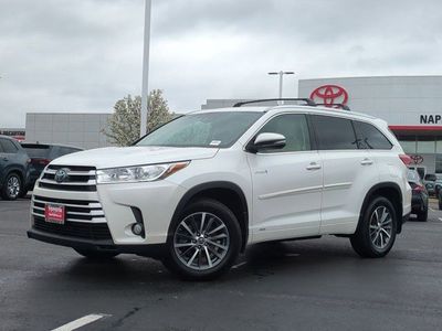 2017 Toyota Highlander Hybrid - Photo 2
