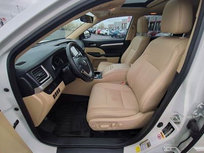 2017 Toyota Highlander Hybrid - Photo 8