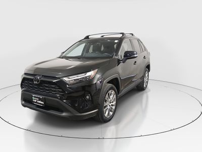 2022 Toyota RAV4 - Photo 3