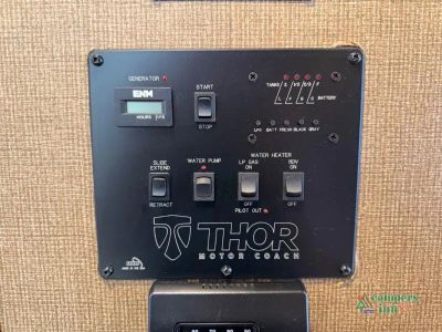 2016 Thor Motor Coach Windsport — photo 38 view