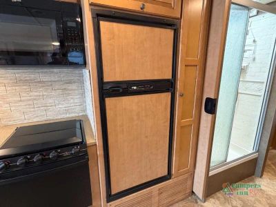 2016 Thor Motor Coach Windsport — photo 23 view