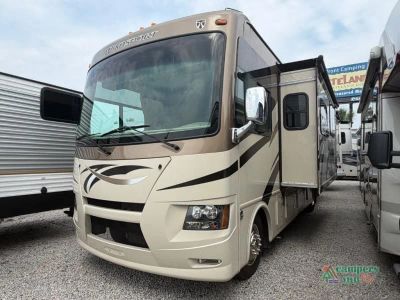 2016 Thor Motor Coach Windsport — rear three-quarter view