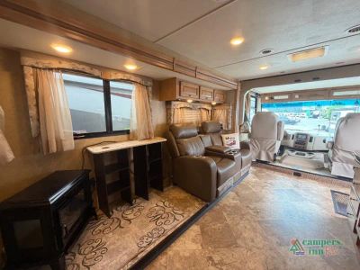 2016 Thor Motor Coach Windsport — photo 13 view