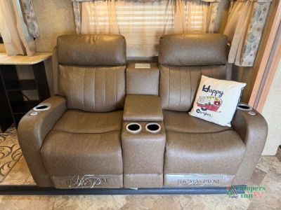 2016 Thor Motor Coach Windsport — photo 24 view