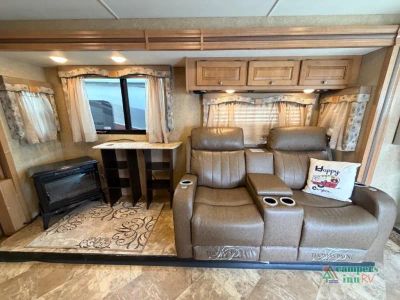 2016 Thor Motor Coach Windsport — photo 14 view