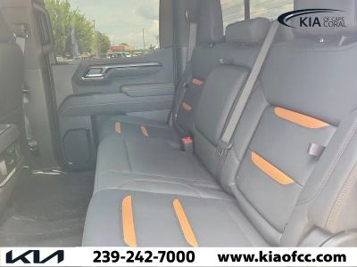 2025 GMC Sierra 1500 — photo 9 view