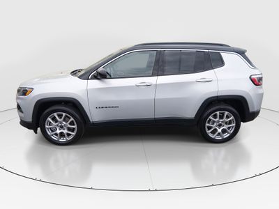 2025 Jeep Compass - Photo 4
