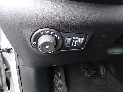 2025 Jeep Compass - Photo 23
