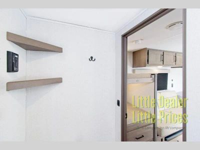 2027 Grand Design Transcend One — photo 35 view