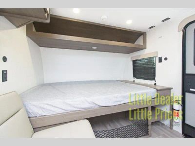 2027 Grand Design Transcend One — photo 23 view