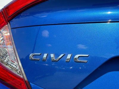 2017 Honda Civic Sedan — photo 11 view