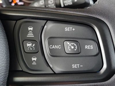 2026 Jeep Wrangler — photo 24 view