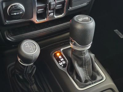 2026 Jeep Wrangler — photo 30 view