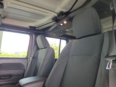 2026 Jeep Wrangler — photo 18 view