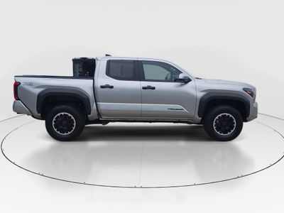 2024 Toyota Tacoma 4WD - Photo 8