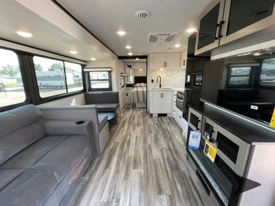2025 Jayco Jay Feather - Photo 13